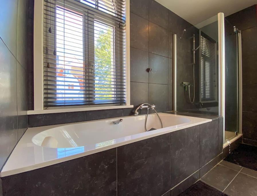 דה פאן Villa Trianon -Summer Beachhouse מראה חיצוני תמונה