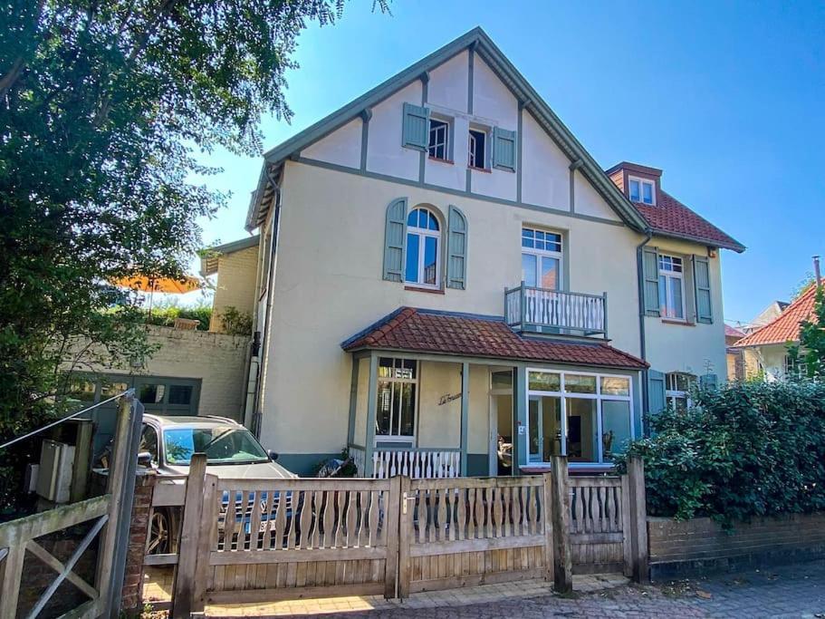 דה פאן Villa Trianon -Summer Beachhouse מראה חיצוני תמונה
